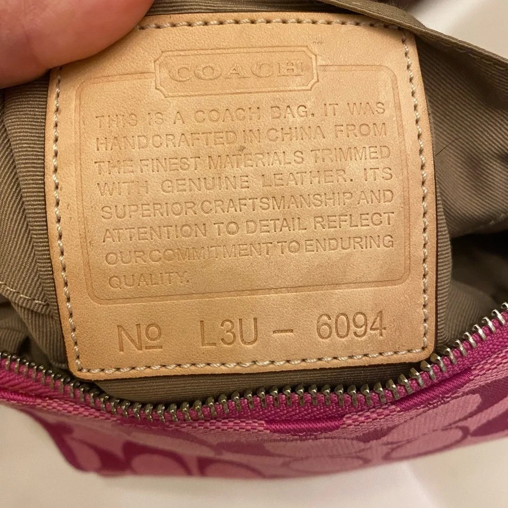 Coach Y2K Signature Demi Pochette / Baguette